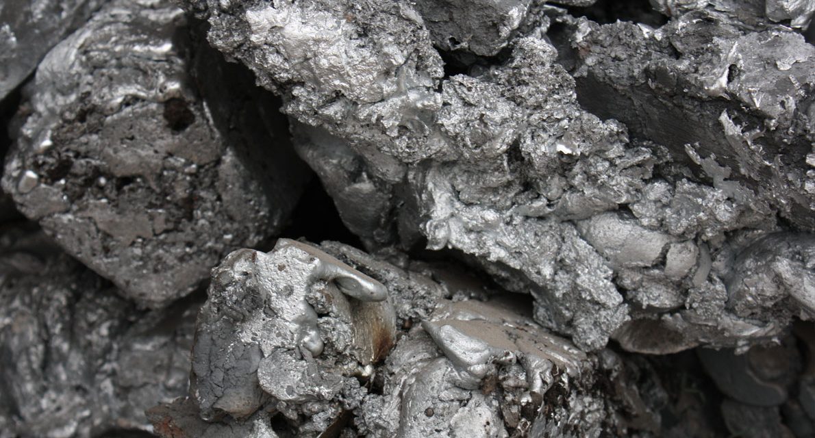 Glencore recorta su producción de zinc en el mundo en 500.000 toneladas